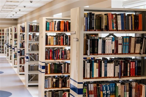 Bursa’nın Karacabey ilçesinde iki kütüphane hizmete sunuldu