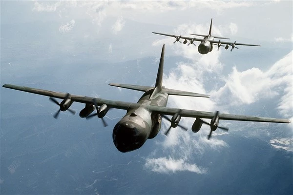 Savaş uçakları, Lübnan topraklarında bir dizi saldırı gerçekleştirdi