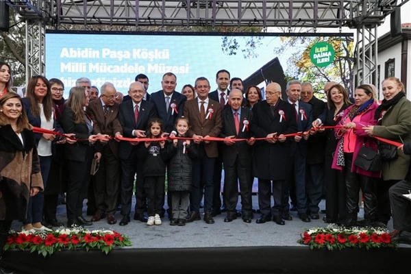 CHP Genel Başkanı Özel, Abidin Paşa Köşkü Milli Mücadele Müzesi