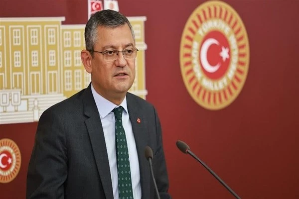 CHP Genel Başkanı Özel: “Derdimiz, emeklilerin hesaplarına yatan aylık”