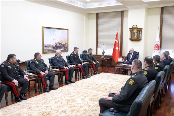 Bakan Güler, Azerbaycan Silahlı Kuvvetlerinde görevli Generalleri ağırladı