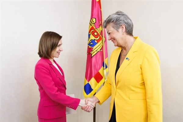 Moldova Cumhurbaşkanı Sandu, AB Göç ve İçişleri Komiseri Johansson ile görüştü 