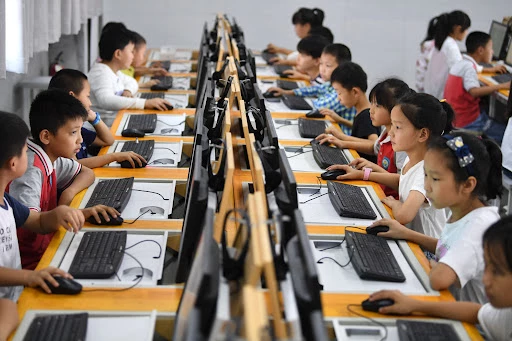 Çin’de 184 ilk ve ortaokul, yapay zekâ eğitim üssü seçildi