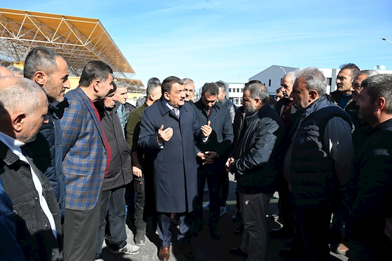Başkan Gürkan, esnafla bir araya geldi