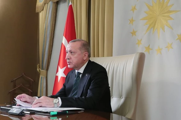 Caparov ve Scholz, Cumhurbaşkanı Erdoğan
