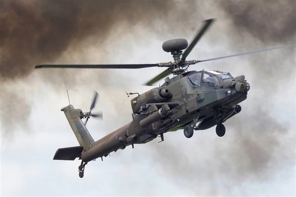 IDF: Hava Kuvvetlerine ait bir helikopter hasar gördü ve üç IDF subayı hafif yaralandı