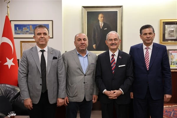 Adana heyeti, Başkan Büyükerşen’i ziyaret etti