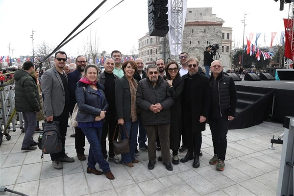 Fatih Reşat Nuri Sahnesi yeniden inşa ediliyor