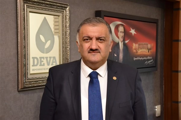 Karal: “Rahmetli Özal, en güçlü olduğu dönemde sadece 3 il belediyesi kazanabilmişti”