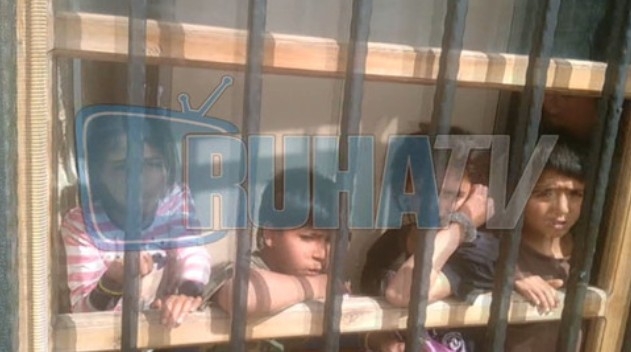 Belediye Dilenci Çocukları, Hapishane Gibi Demir Parmaklık Arkasına Kilitledi