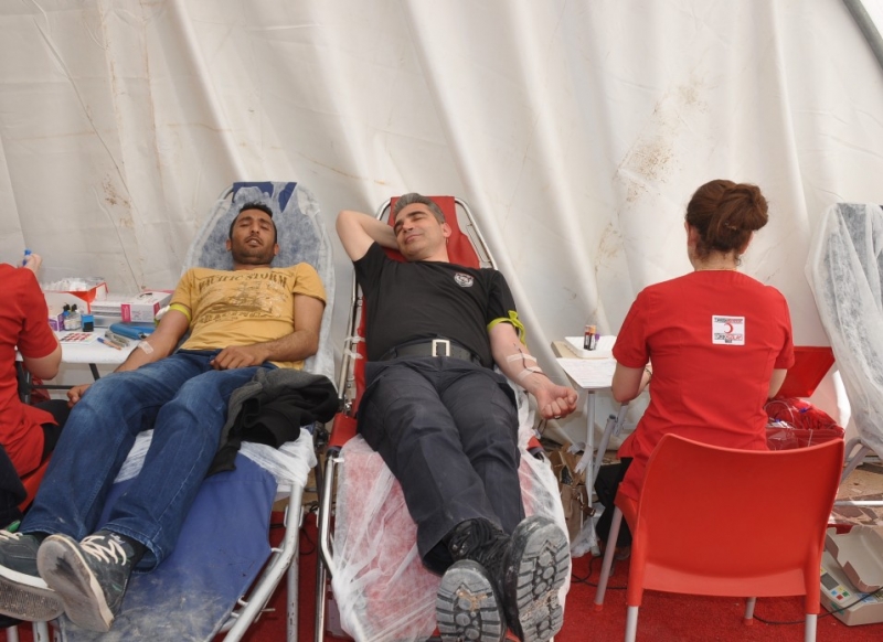 Ceylanpınar Suriye Sınırında Kan Bağış Kampanyası