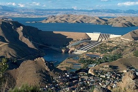 Ceylanpınar?a da Su Verecek Atatürk Barajı`nda korkulan oldu
