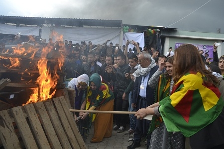 Ceylanpınar?da Newroz Coşkuyla Kutlandı