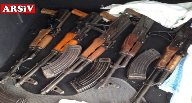 Ceylanpınar`da Silah Kaçakçısı 4 Kişi Yakalandı