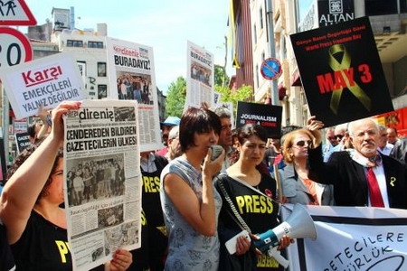 Gazeteciler Basın Özgürlüğü İçin Yürüdü 