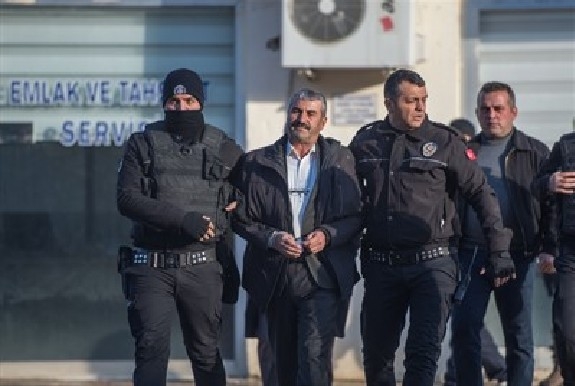 Halfeti Belediye Başkanı Bayram gözaltına alındı