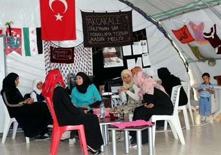 Suriyeli Kadınlar Demokrasiyi Türkiye`de Öğreniyor
