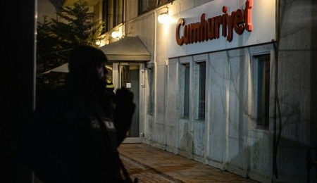 TGC: Demokrasilerde Polis Gazete Dağıtımlarını Kontrol Etmez 