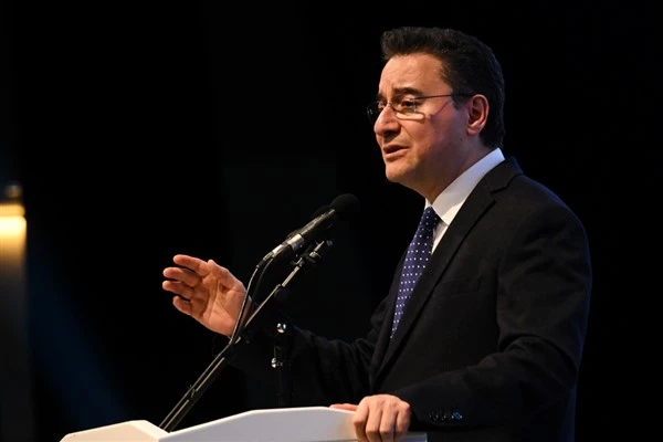 Babacan: “Hukuk ve adalet hedefimizden şaşmadan yürümeye devam edeceğiz”