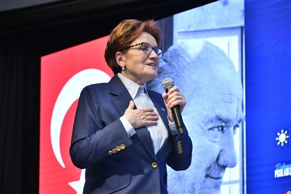 Akşener