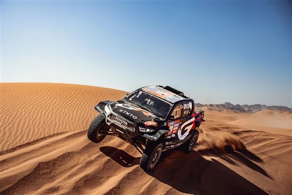 TOYOTA GAZOO Racing Dakar’da Hilux’ın dayanıklılığını kanıtladı