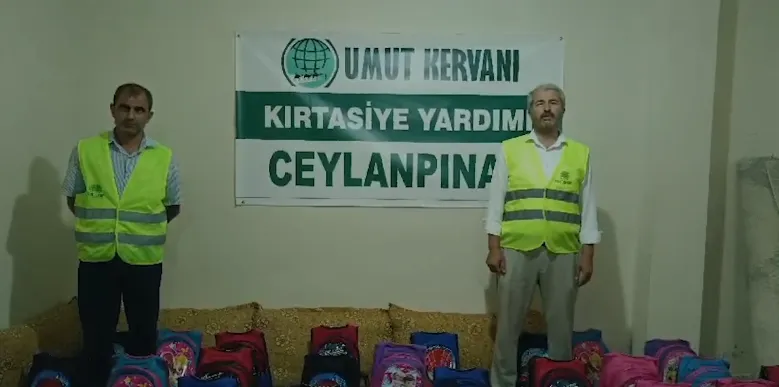 Umut Kervanı’ndan Ceylanpınar’da 120 öğrenciye kırtasiye yardımı