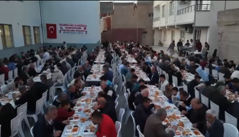   Ceylanpınar Esnaf ve Sanatkârlar Odası’ndan Geleneksel İftar Yemeği