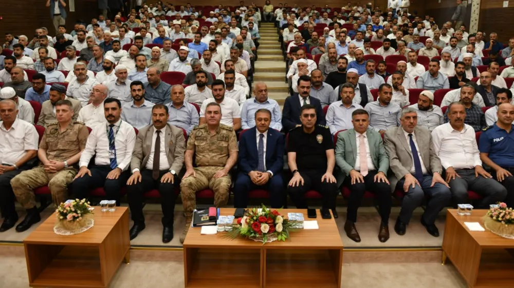 Şanlıurfa Valisi Hasan Şıldak, Din Adamlarına Bağımlılıkla Mücadeleyi Anlattı