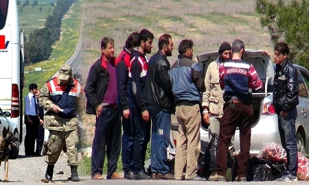 Ceylanpınar?da Jandarma?dan Sıkı Denetim