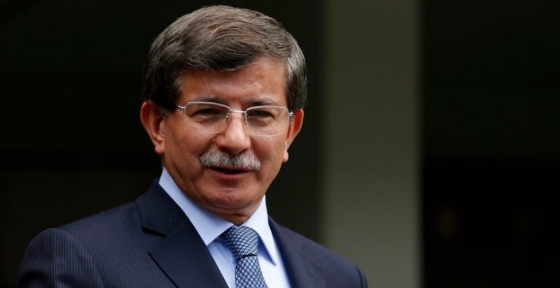 Davutoğlu görevi iade etti