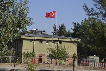 Mermiler Türk Bayrağı?na İsabet Etti