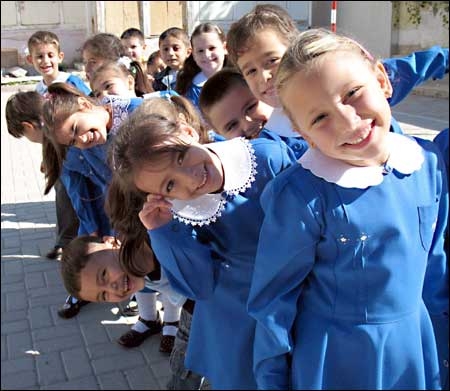 Mevlana ve Ceylan Okulları nakledilecek